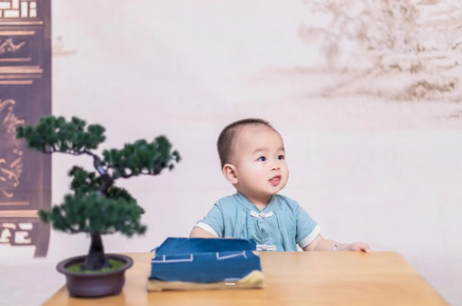 烟台宝宝几个月可以笑出声 烟台宝宝几个月可以笑出声